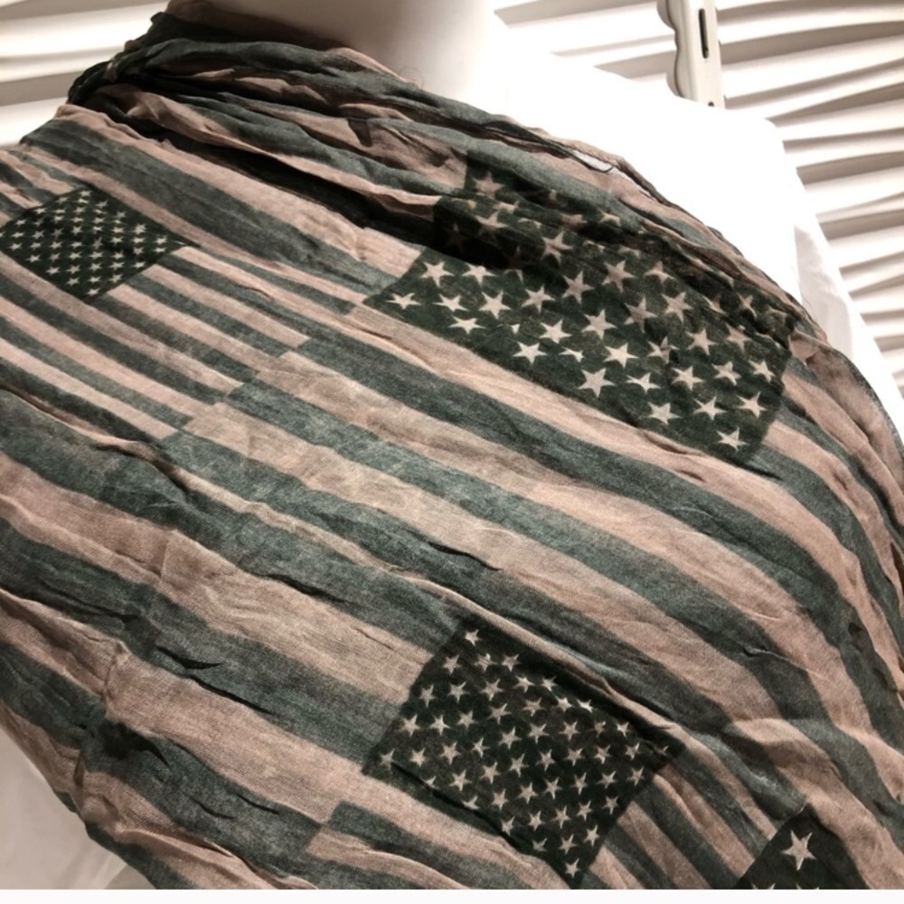💜 NEW! Green & Tan American Flag infinity scarf! - Picture 3 of 6